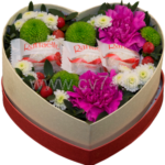 Коробка с цветами и конфетами №29