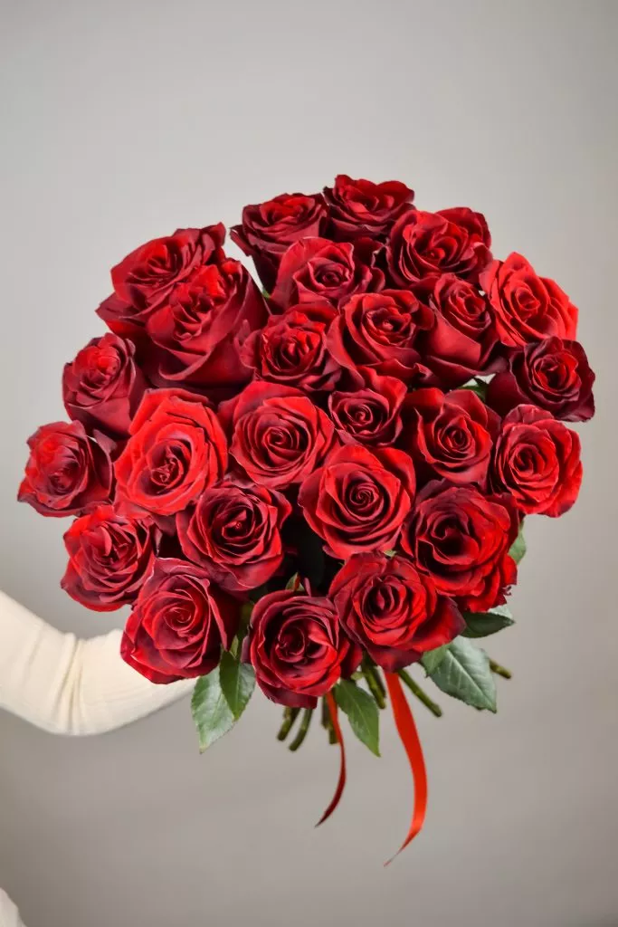29 красных роз