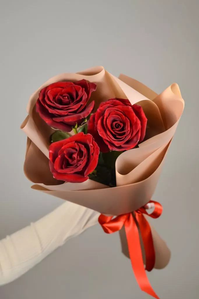 Красные розы