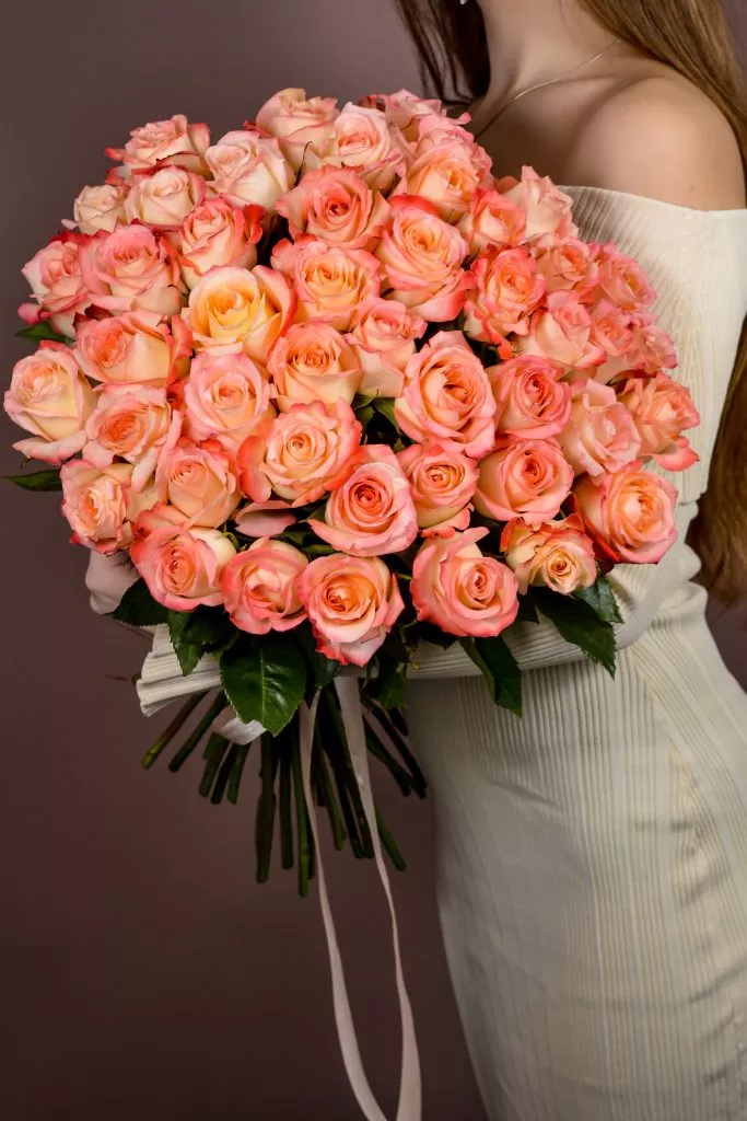 45 розовые розы Эквадор