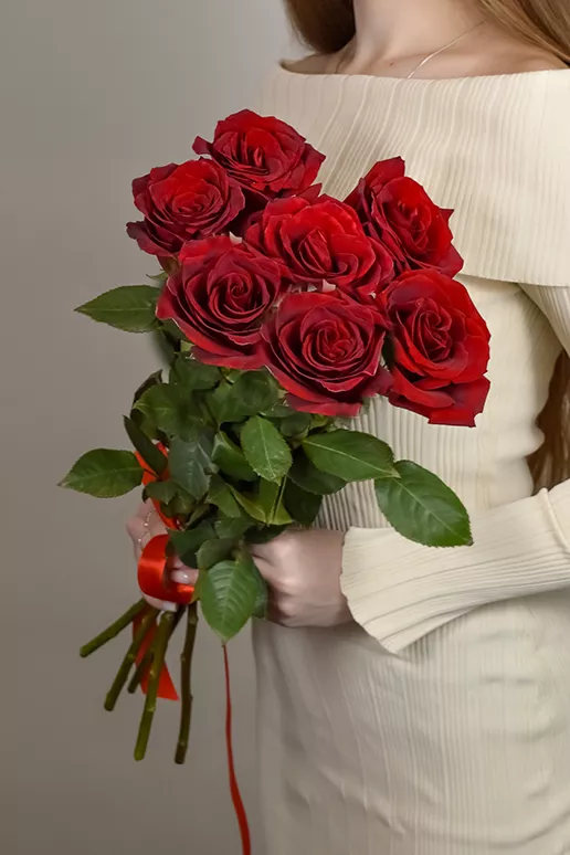 7 красных роз Эквадор