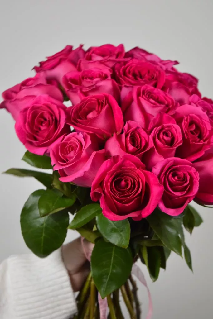 25 роз Пинк розовых