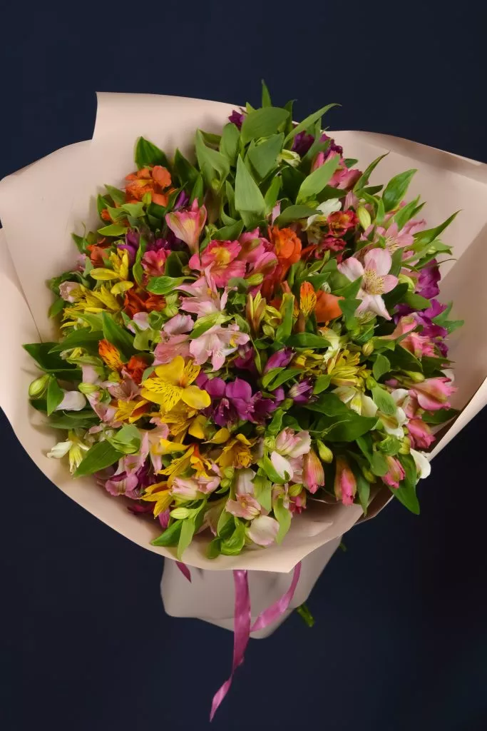 25 альстромерий микс