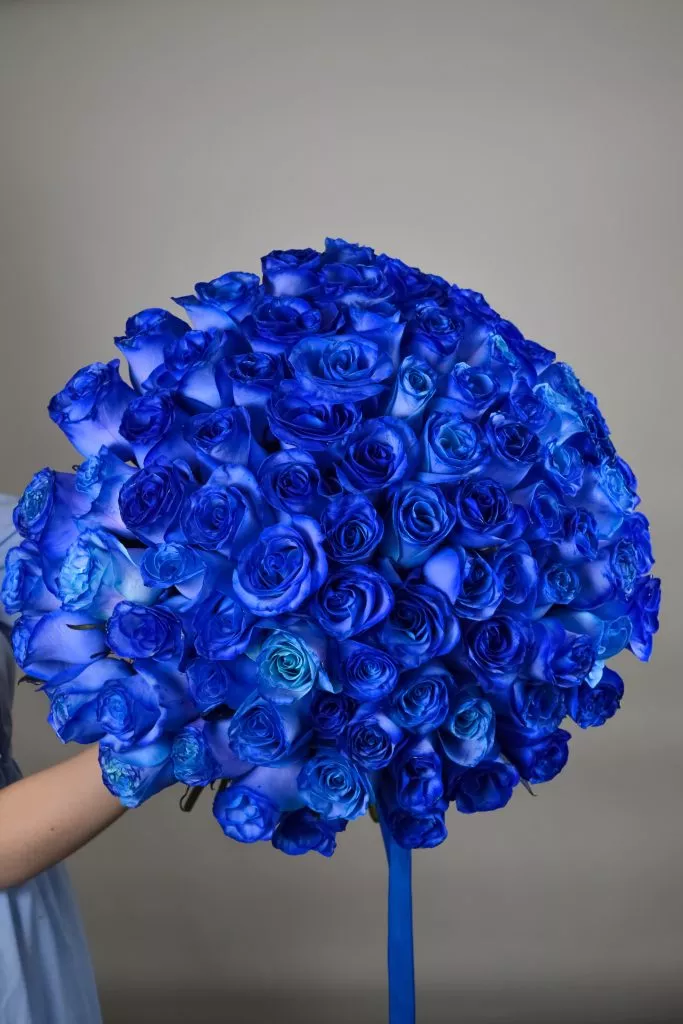 85 синих роз Эквадор