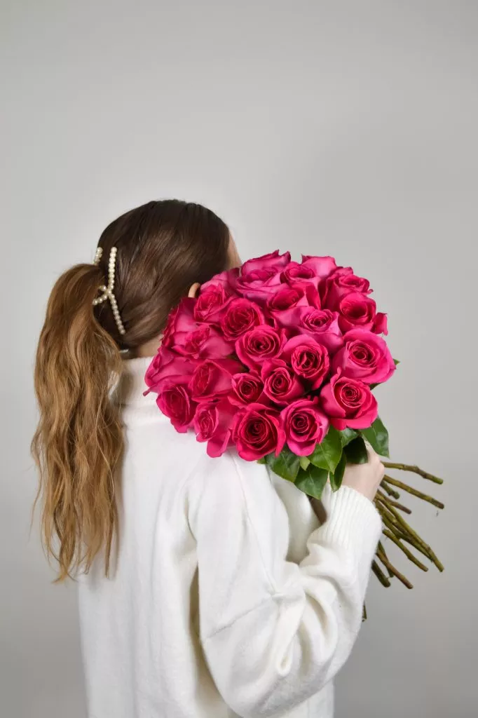 25 роз Пинк розовых