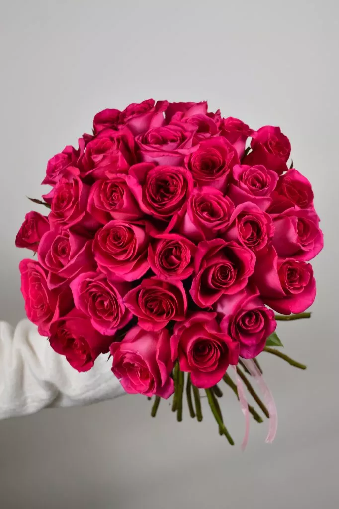 31 роза Пинк розовая