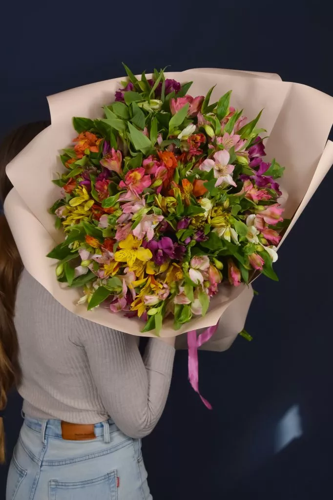 25 альстромерий микс