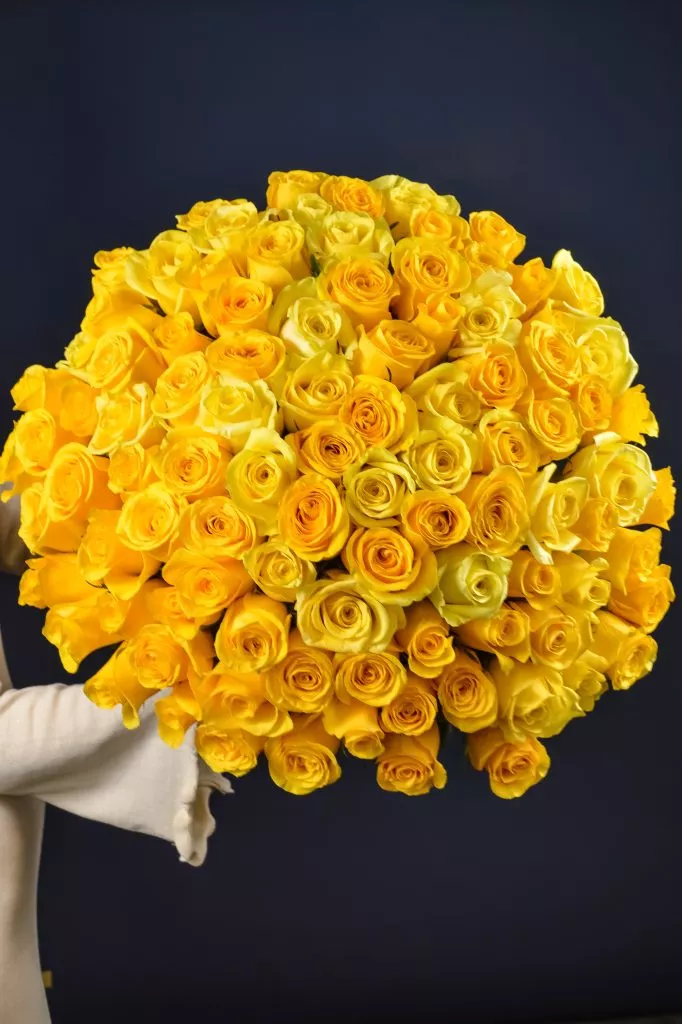 101 желтая роза