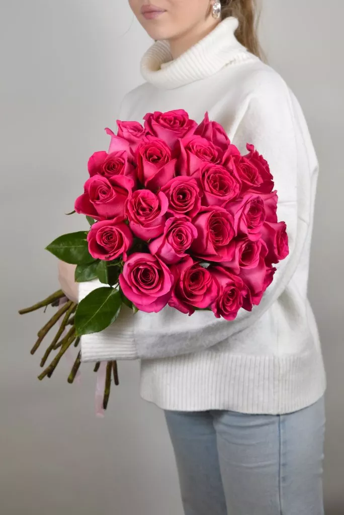 23 роз Пинк розовых