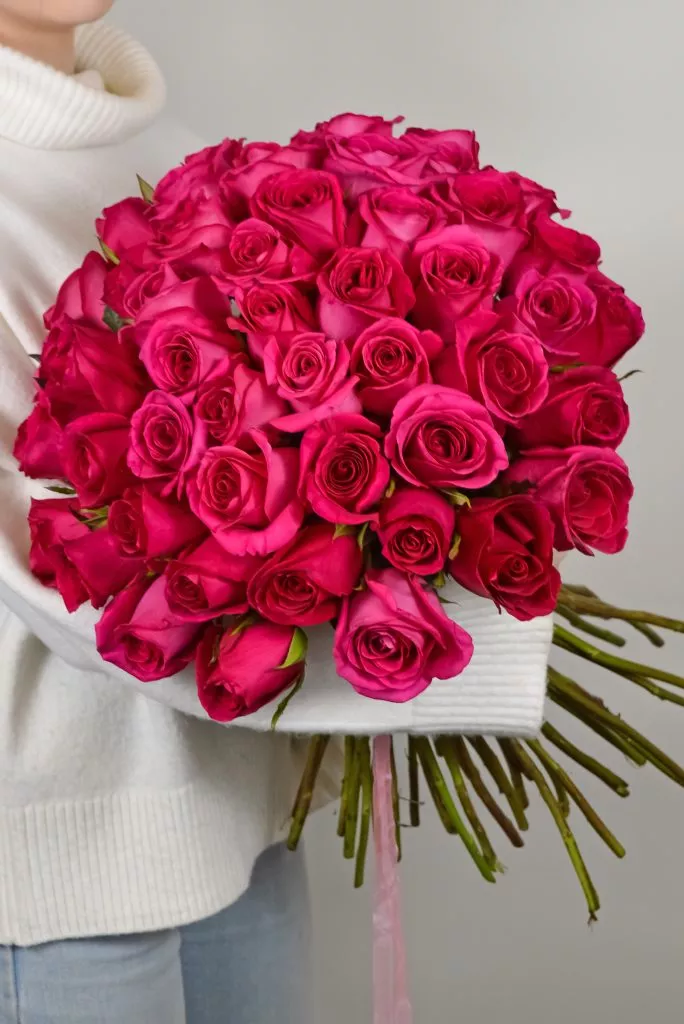 51 роза Пинк розовая