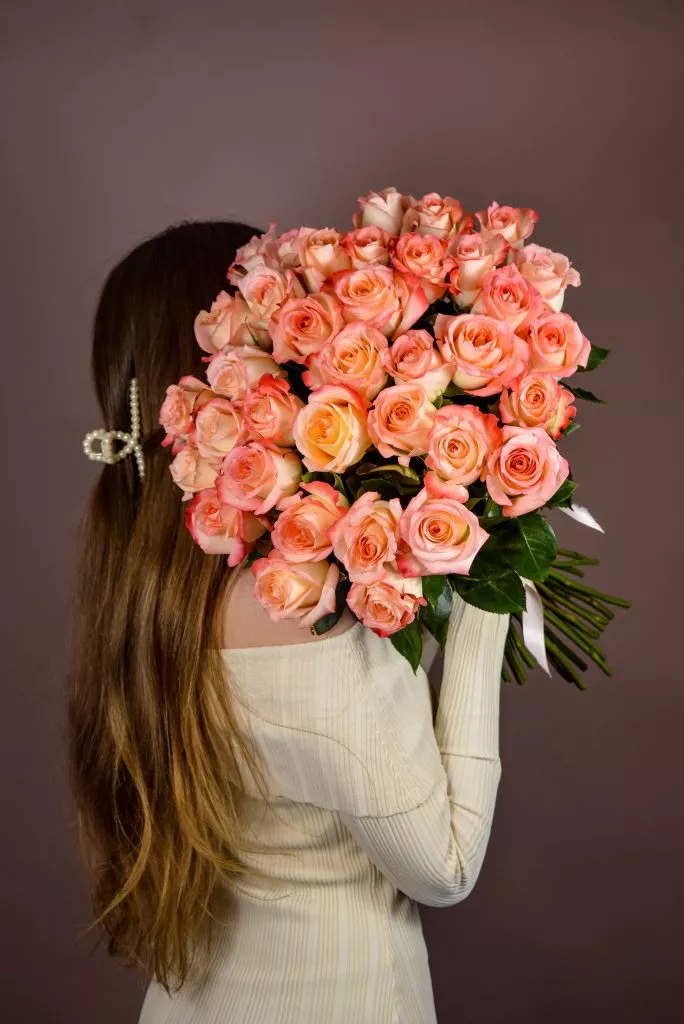 31 розовые розы Эквадор