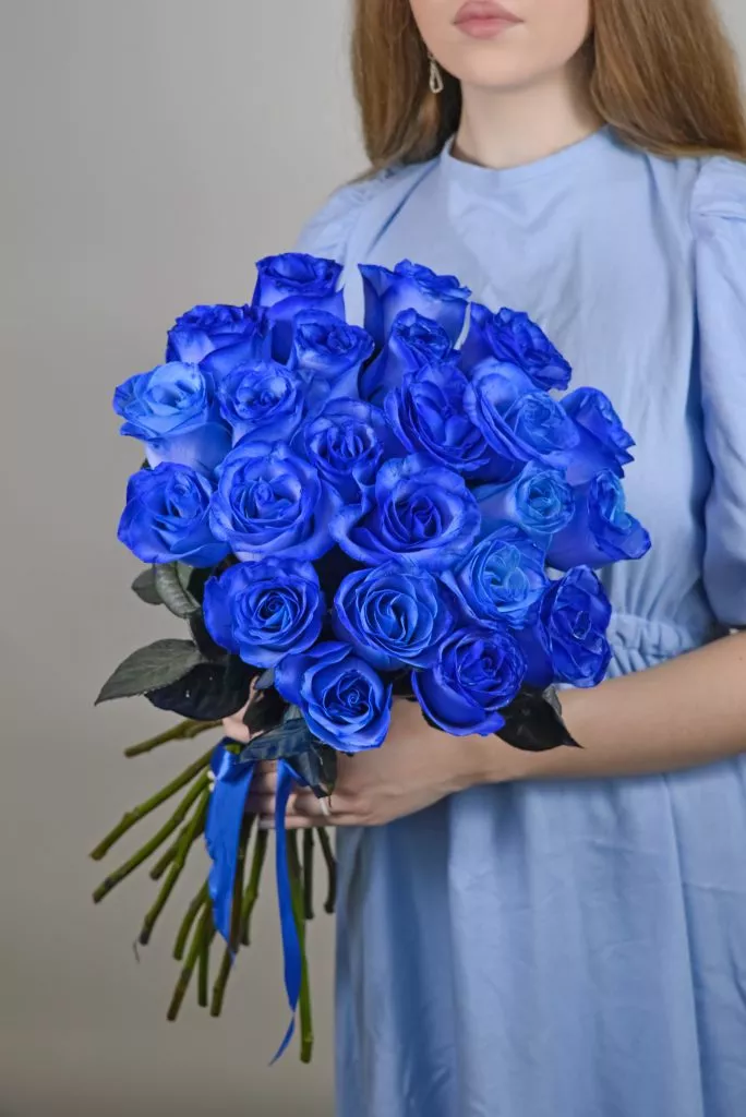 23 синих роз Эквадор