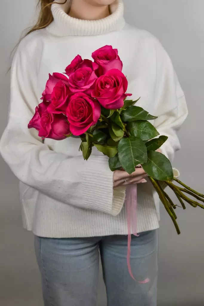 9 малиновых роз Эквадор