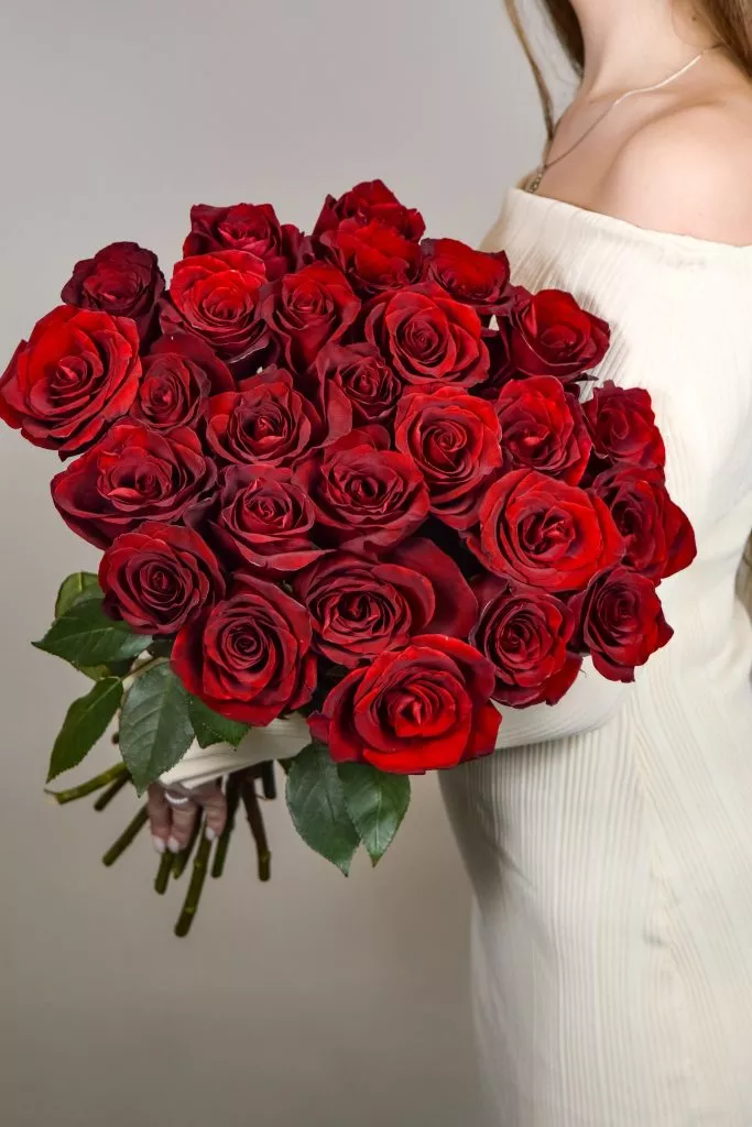 29 красных роз