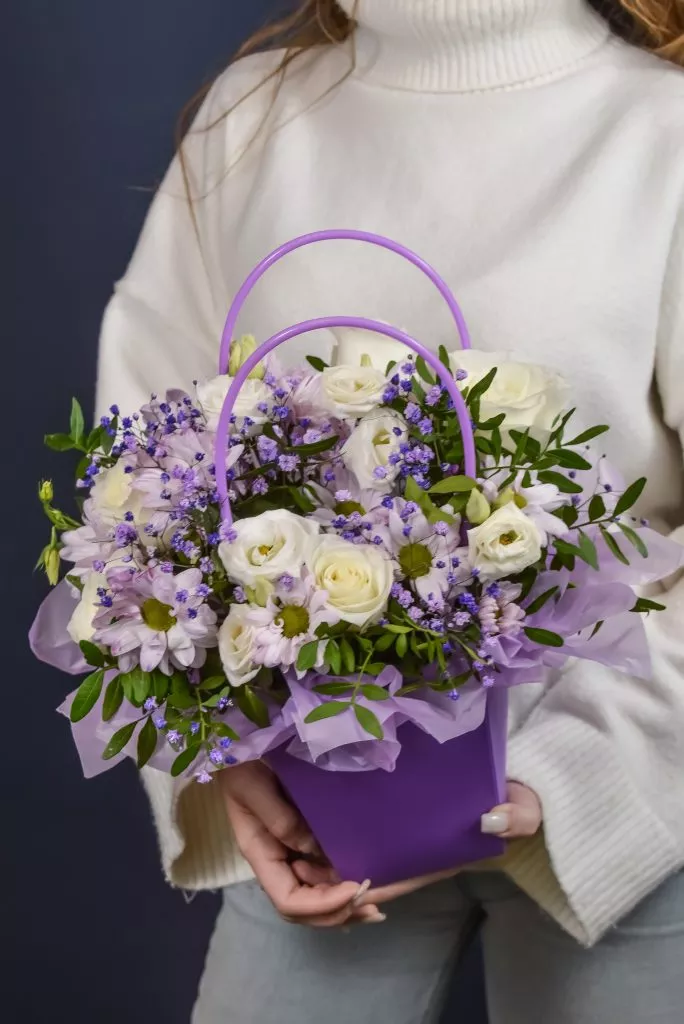 Композиция в сумочке в сиреневых оттенках М