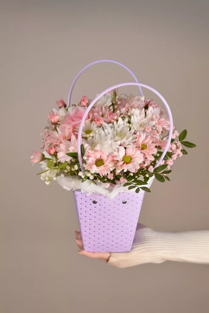 сумочка в нежных оттенка, сумочка с нежными цветами, сиреневая сумочка