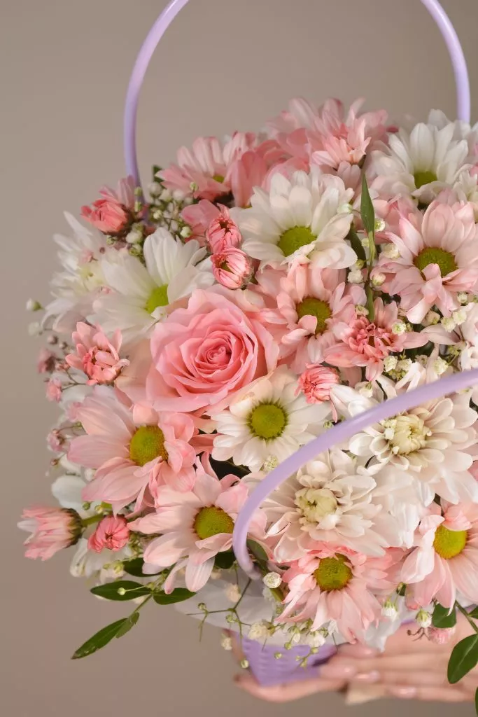 сумочка в нежных оттенка, сумочка с нежными цветами, сиреневая сумочка