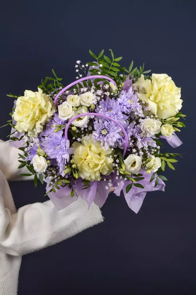 Композиция в сумочке в сиреневых оттенках L