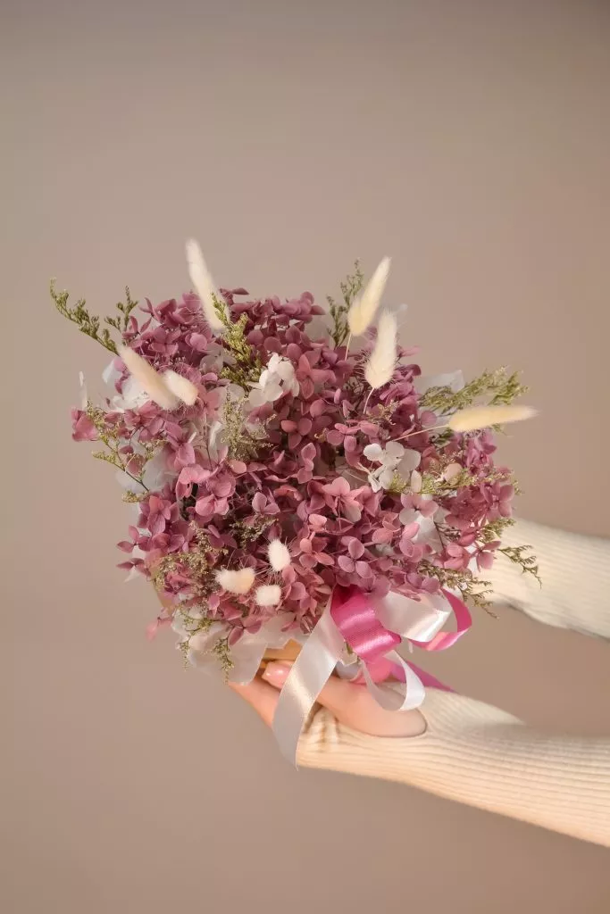 коробка крафт с сухоцветами