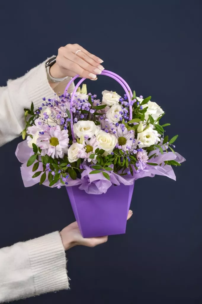 Композиция в сумочке в сиреневых оттенках М