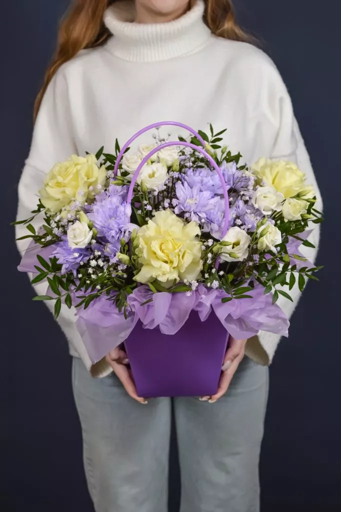 Композиция в сумочке в сиреневых оттенках L