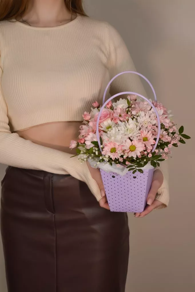 сумочка в нежных оттенка, сумочка с нежными цветами, сиреневая сумочка