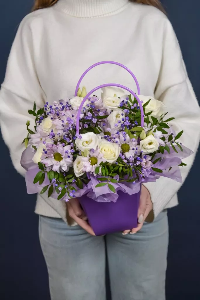 Композиция в сумочке в сиреневых оттенках М