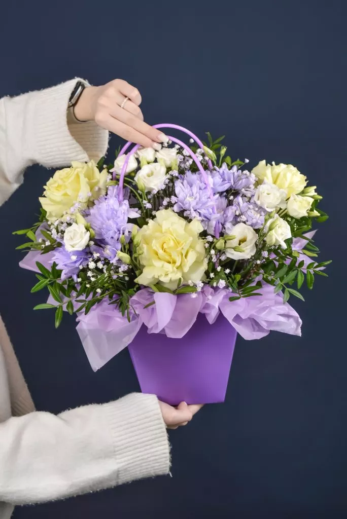 Композиция в сумочке в сиреневых оттенках L