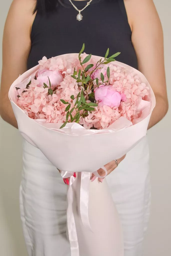 гортензия и пионы