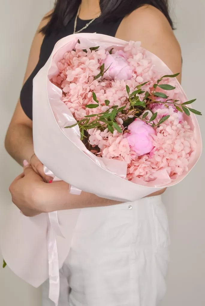 гортензия и пионы