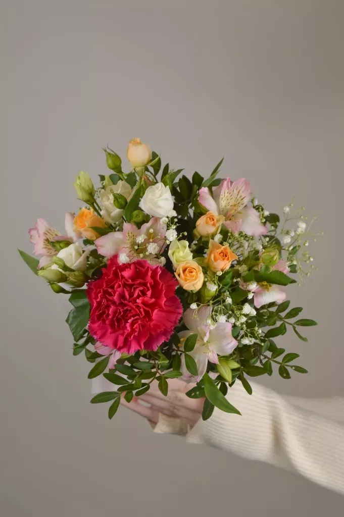 стаканчик с цветами