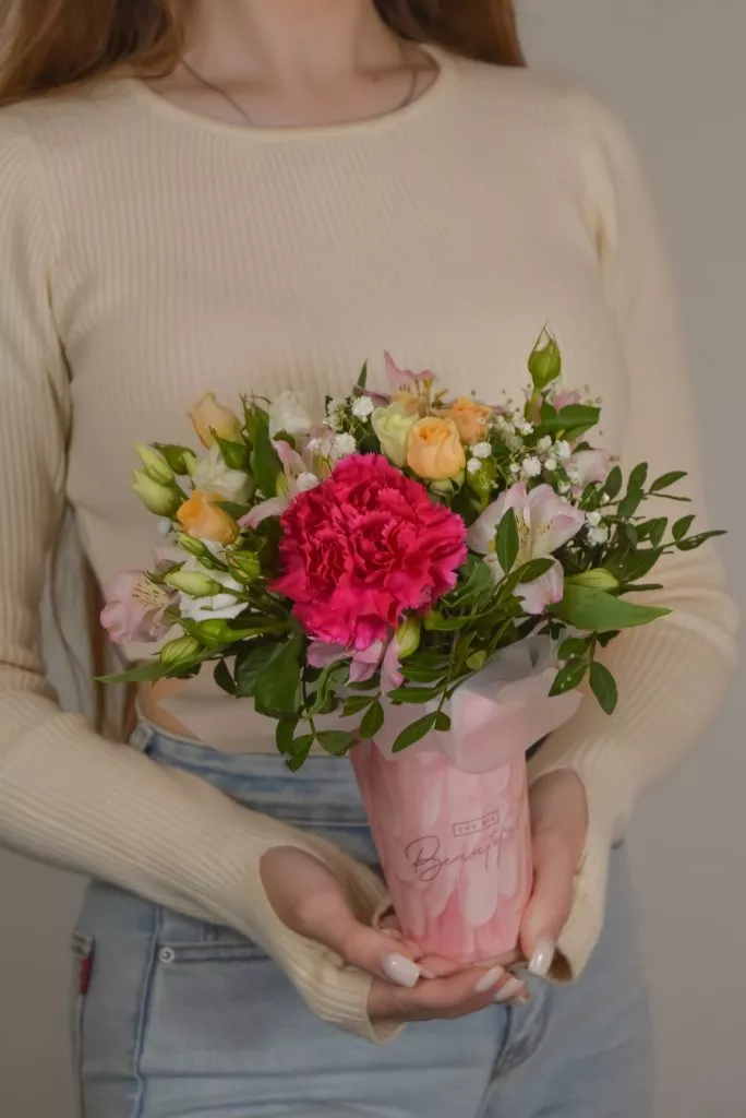 стаканчик с цветами