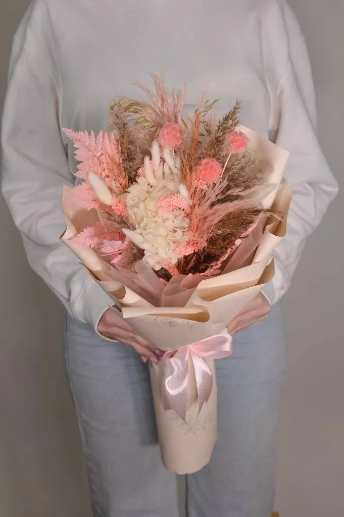 Букет из сухоцветов Папоротник стабилизированный 3шт ,Лагурус 10шт,Скабиоза 3шт, Гортензия сухоцвет 2шт,Камыш 3шт оформление под ленту